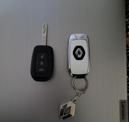 Renault Twingo cena 37500 przebieg: 32940, rok produkcji 2017 z Sławków małe 704